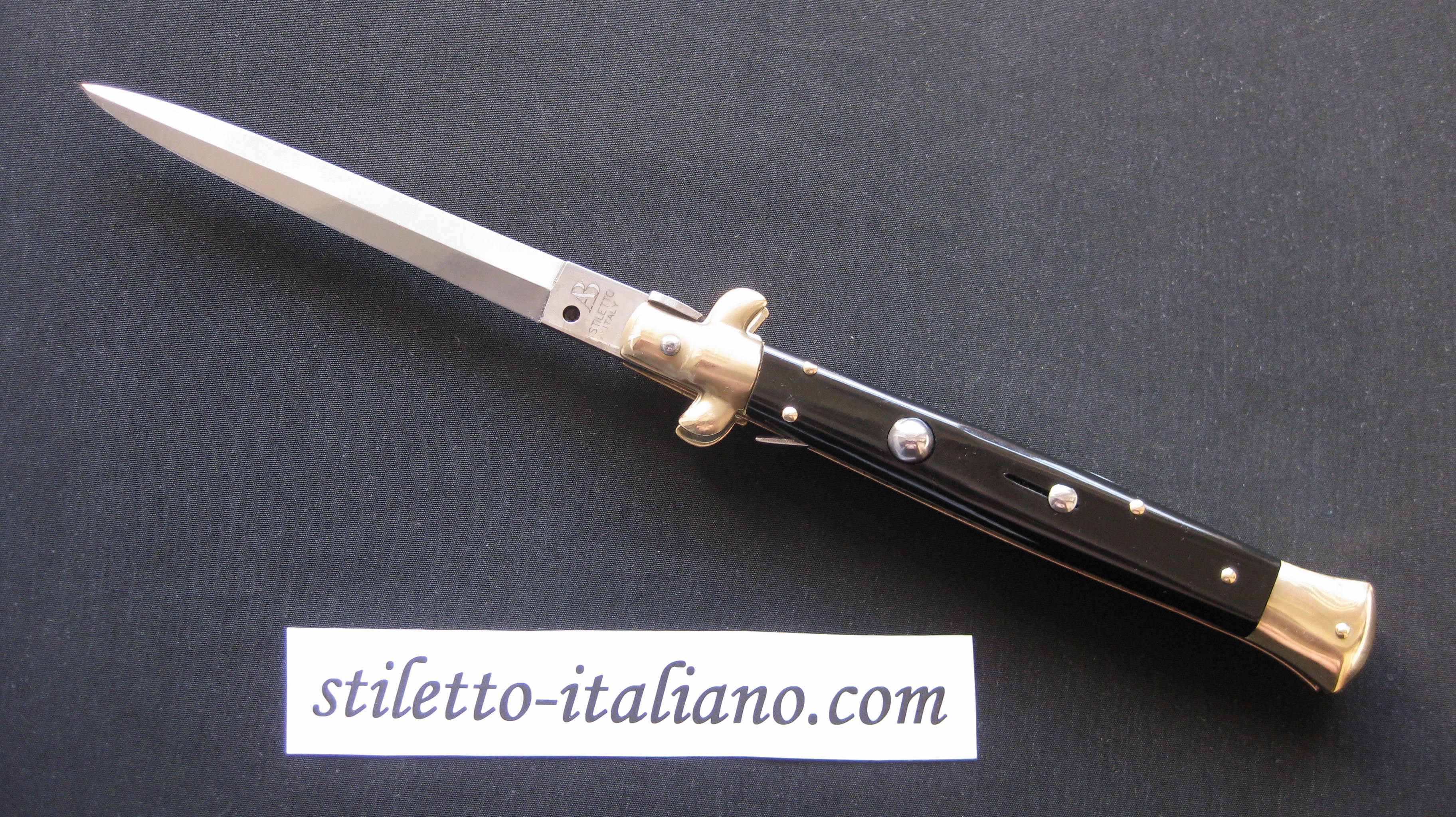 Stiletto 11 Dagger Black acrylic Brass bolsters Armando Beltrame