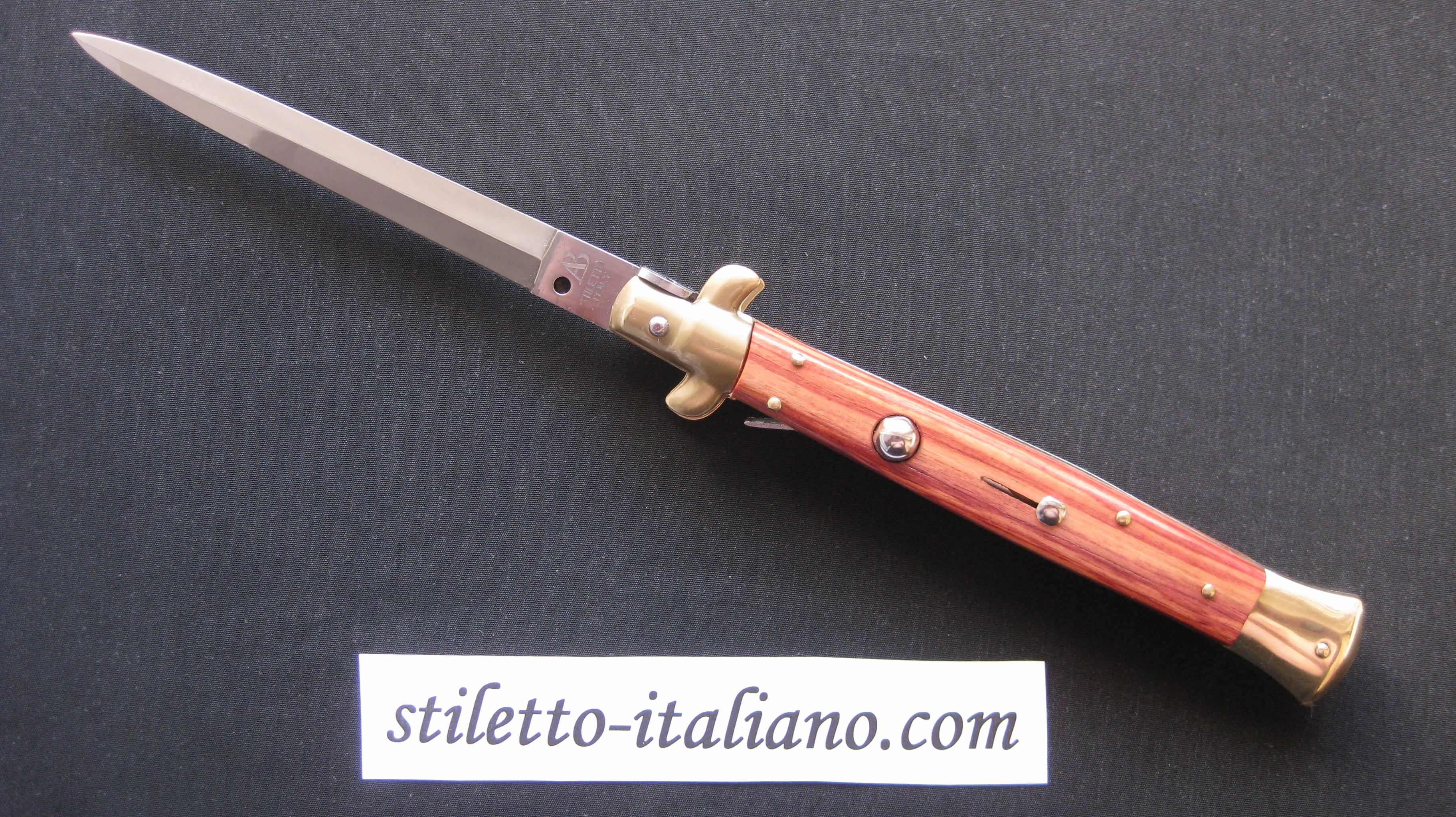 Stiletto 11 Dagger Light Rosewood Armando Beltrame