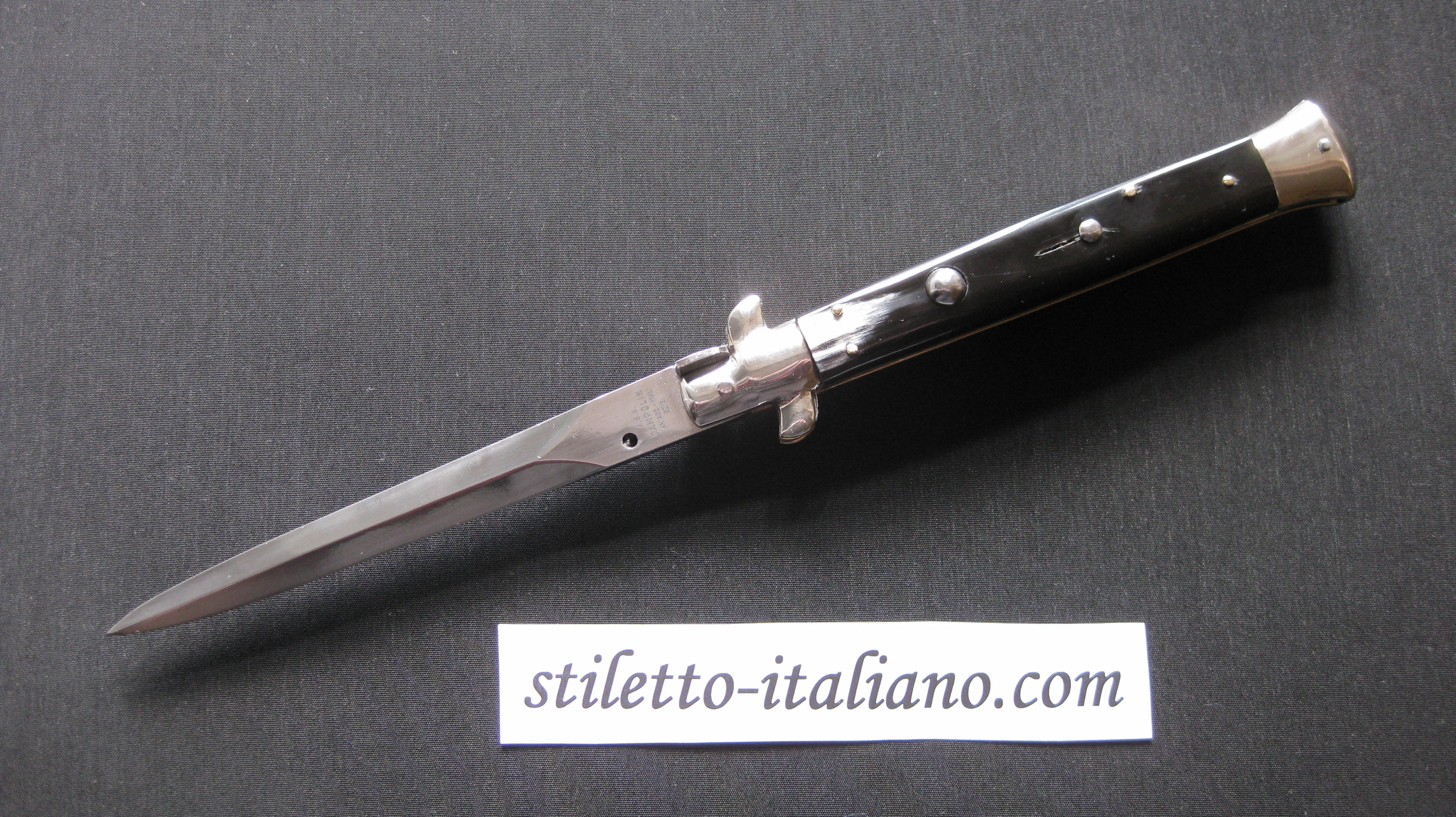 Stiletto 11 Picklock Dagger Brazilian horn AGA Campolin