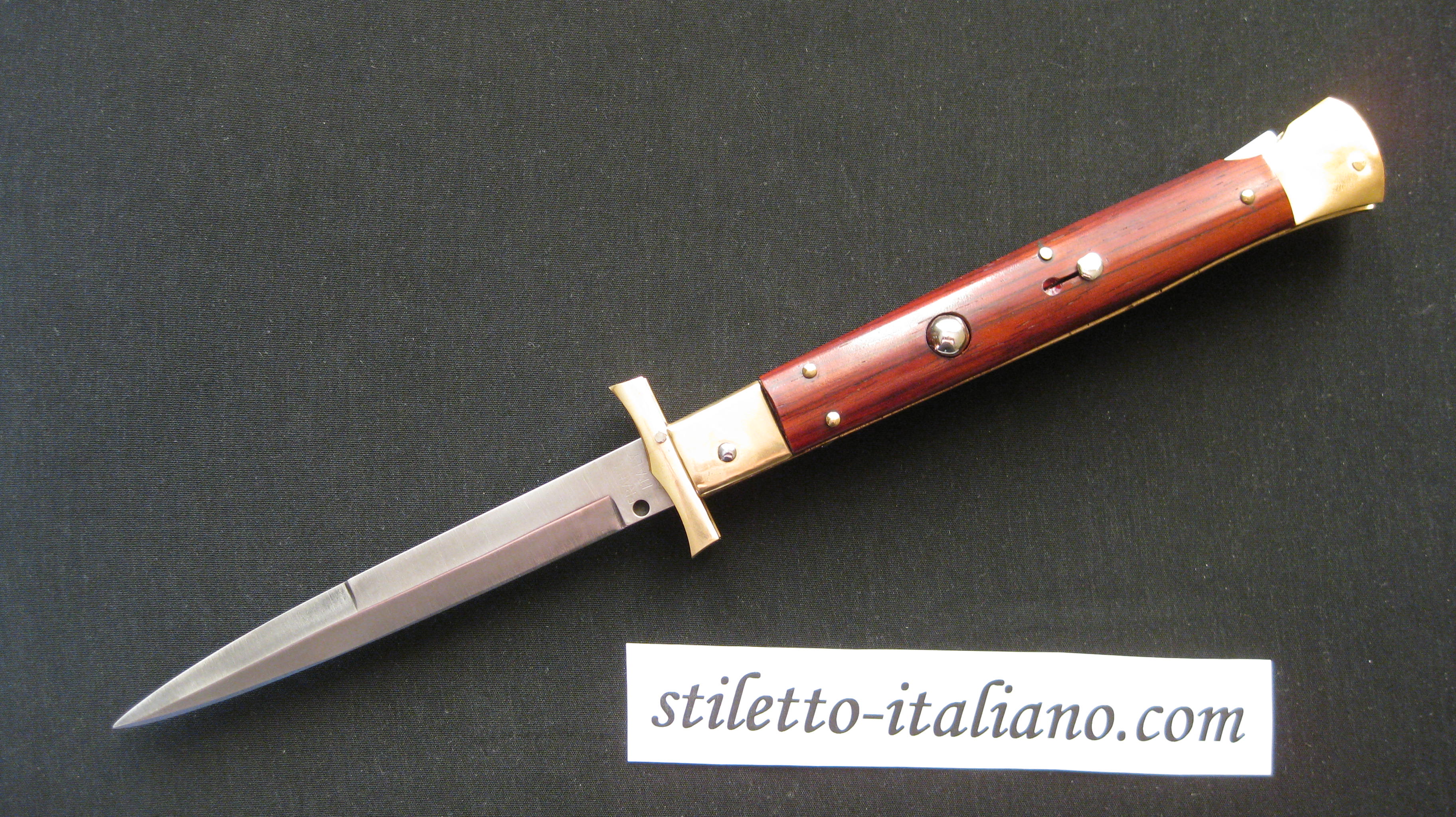 Stiletto 11 Swinguard Batwing Bayonet Cocobolo wood Americana Creazioni