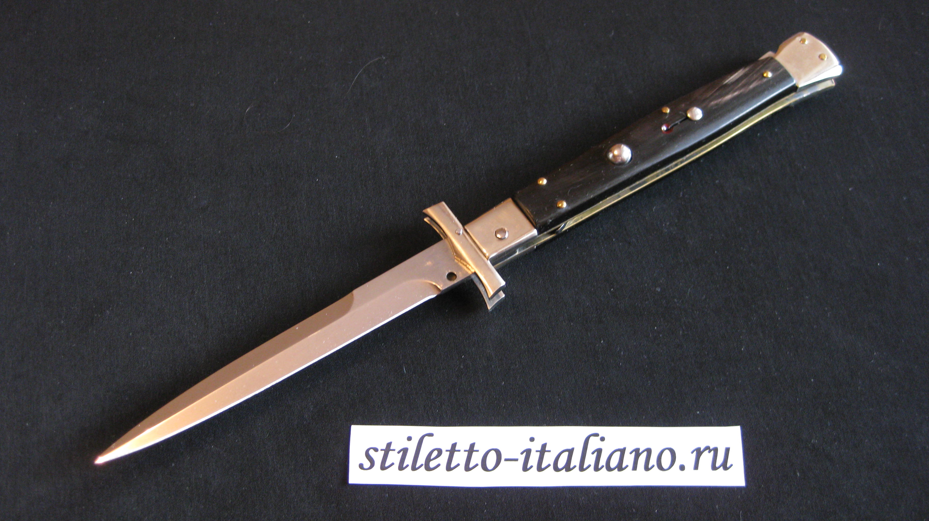 Stiletto 11 Swinguard Batwing Modified bayonet Dark horn Americana Creazioni