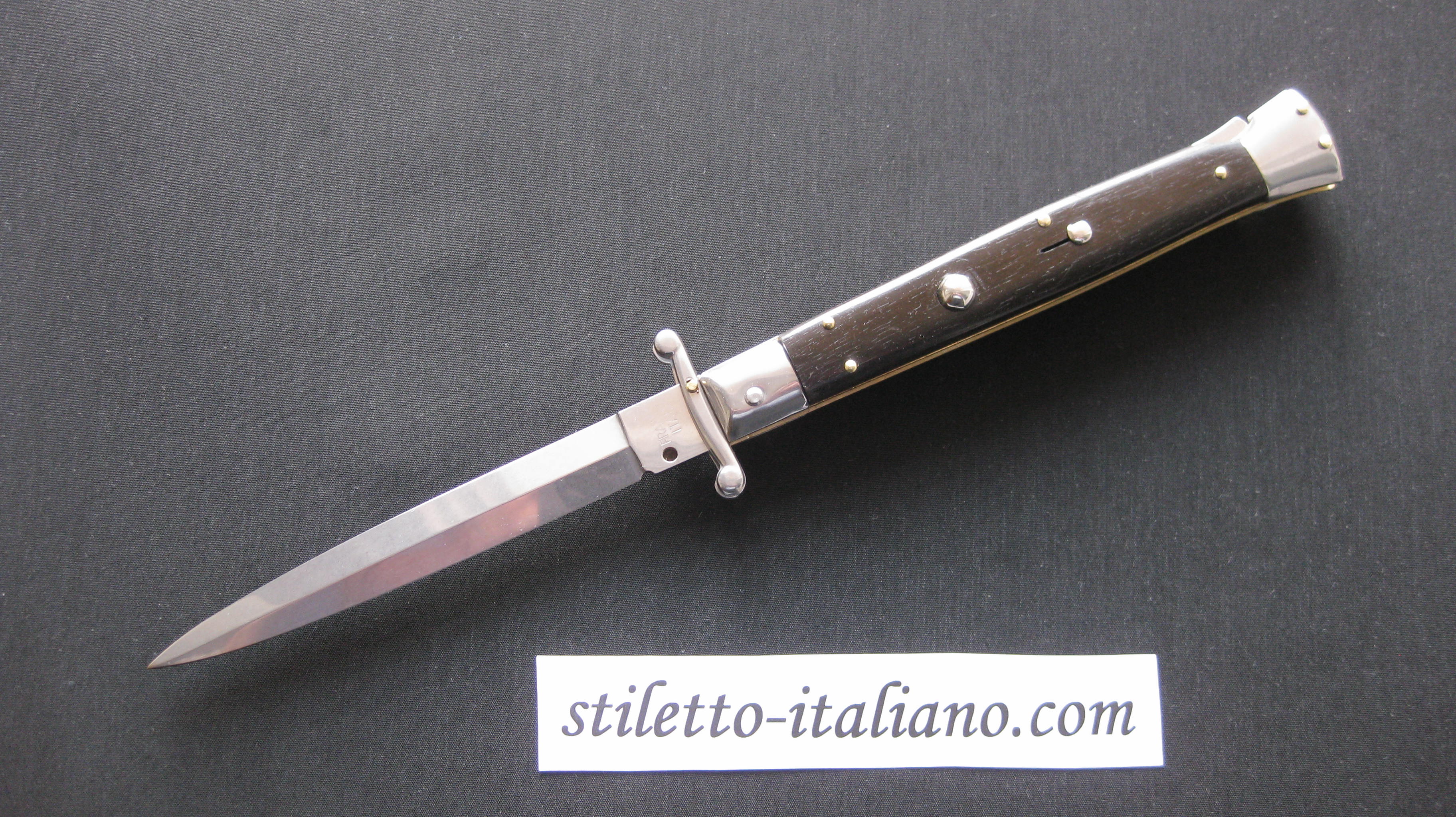 Stiletto 11 Swinguard Dagger Ebony wood Frank Beltrame