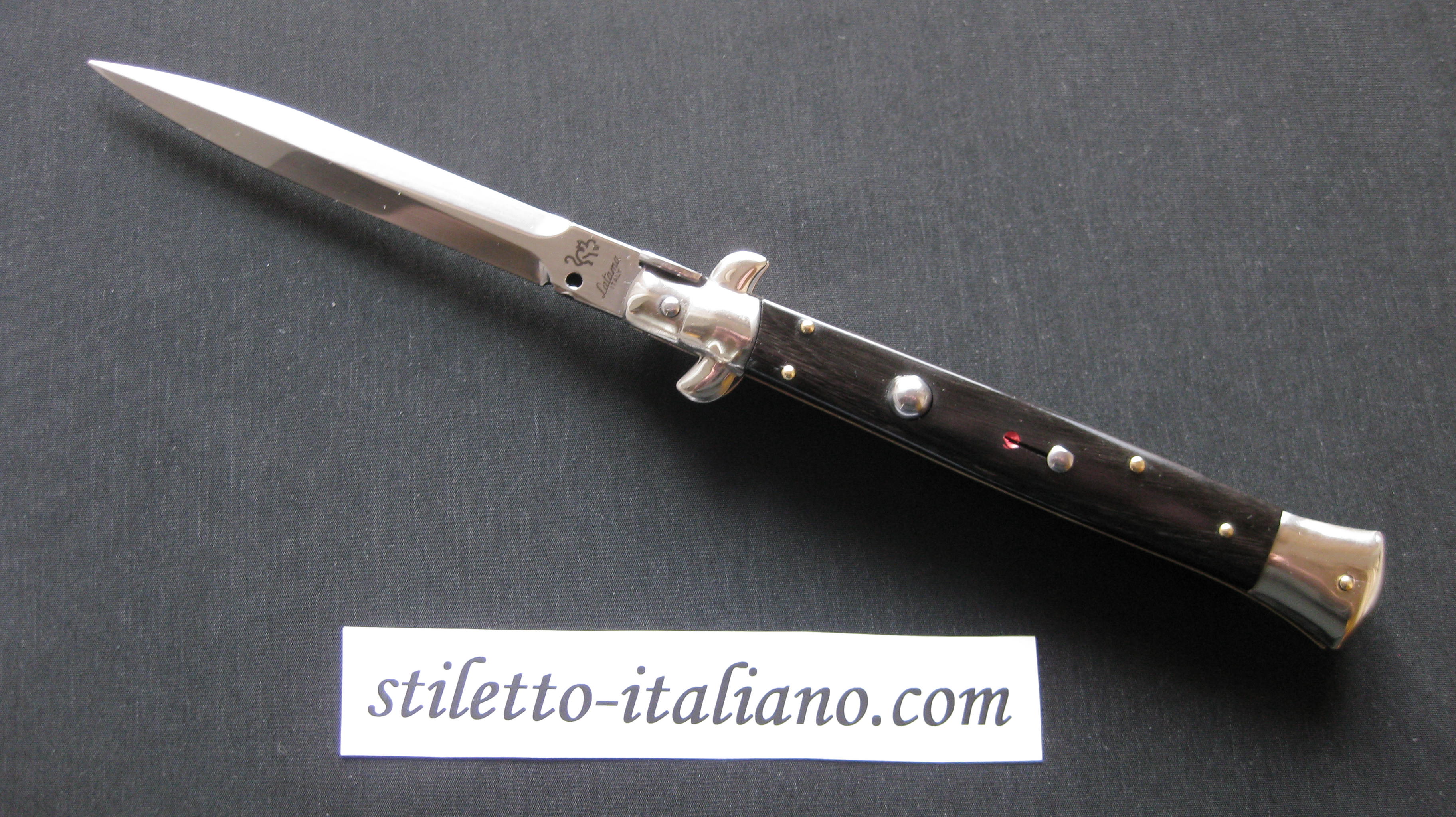 Stiletto 11 Walts Latama Dagger Buffalo horn