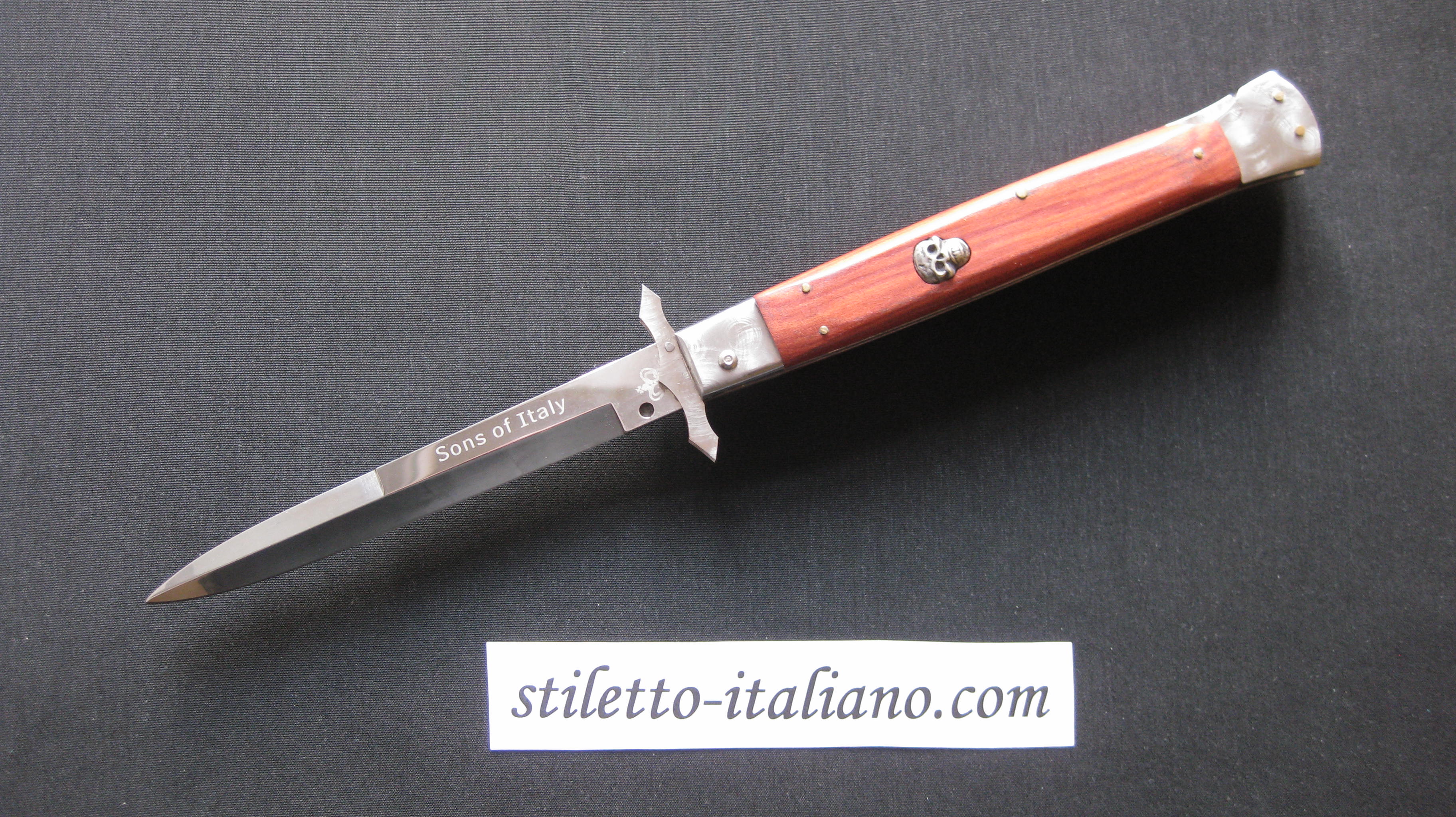 Stiletto 11 Swinguard Bayonet Hellraiser Red Heart Wood Rubens Blades