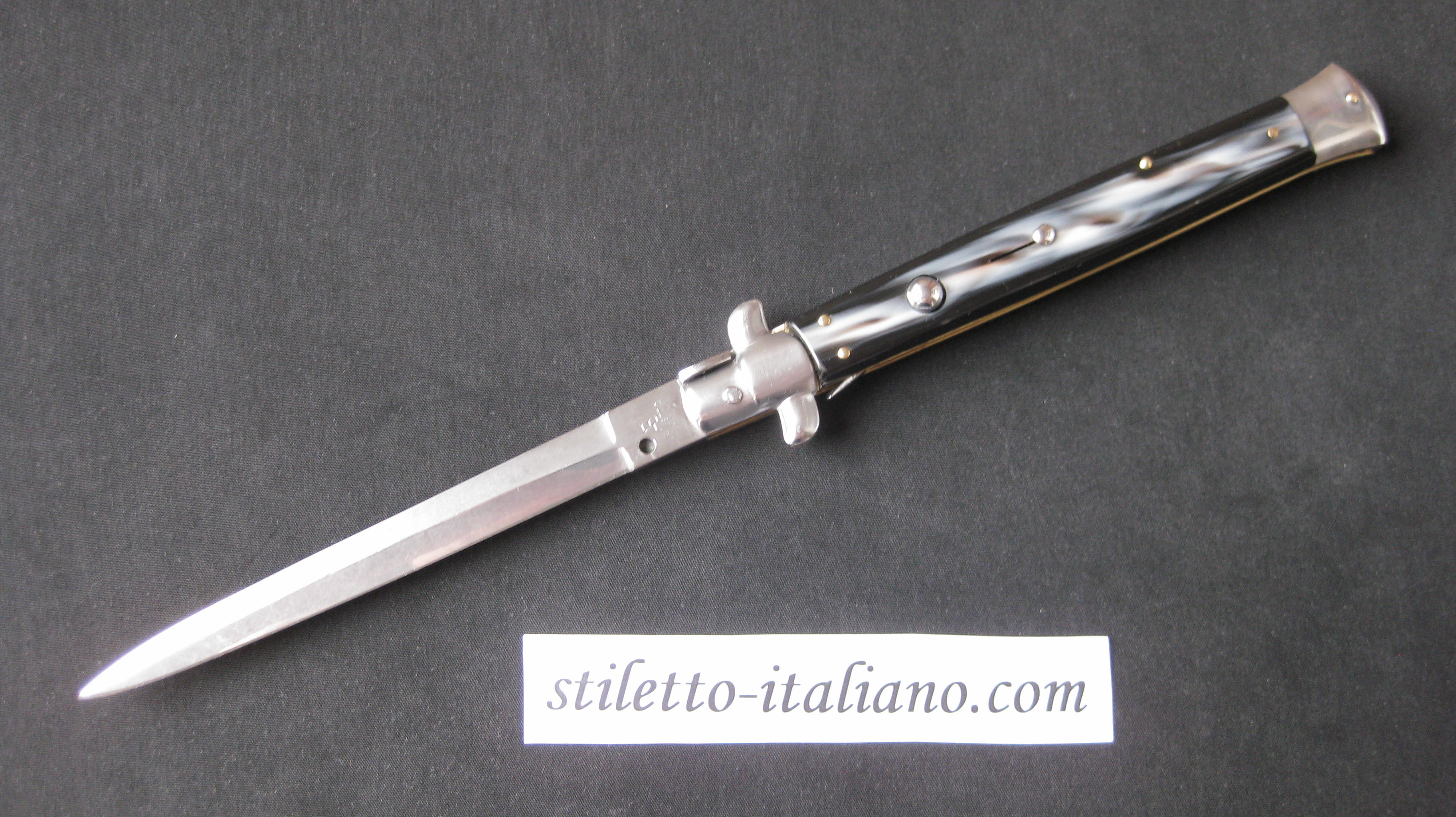 Stiletto 13 Dagger stiletto Horn Imitation Armando Beltrame