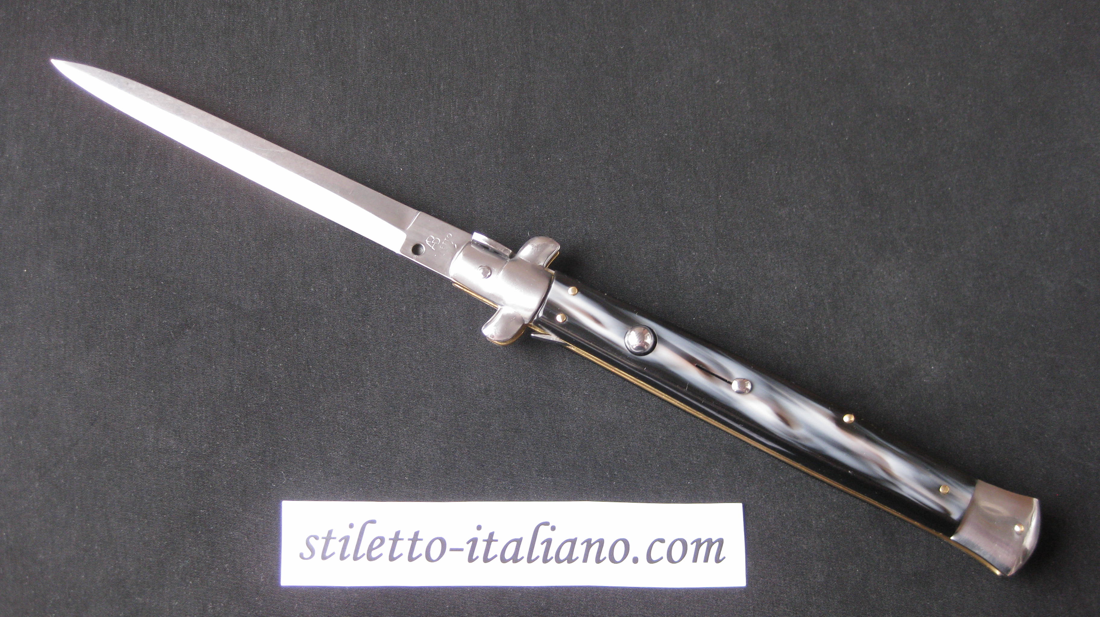 Stiletto 13 Dagger stiletto Horn Imitation Armando Beltrame