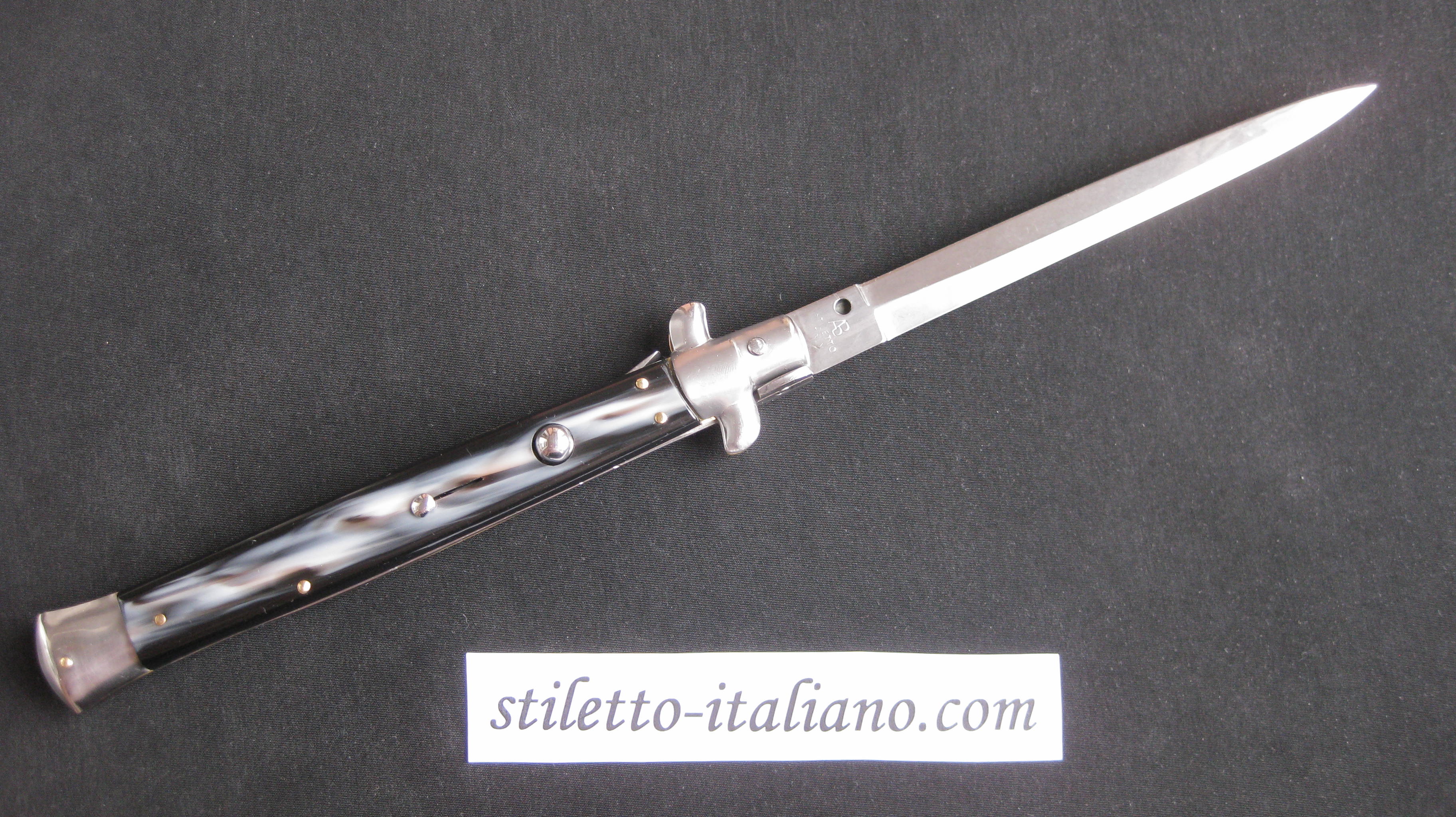 Stiletto 13 Dagger stiletto Horn Imitation Armando Beltrame