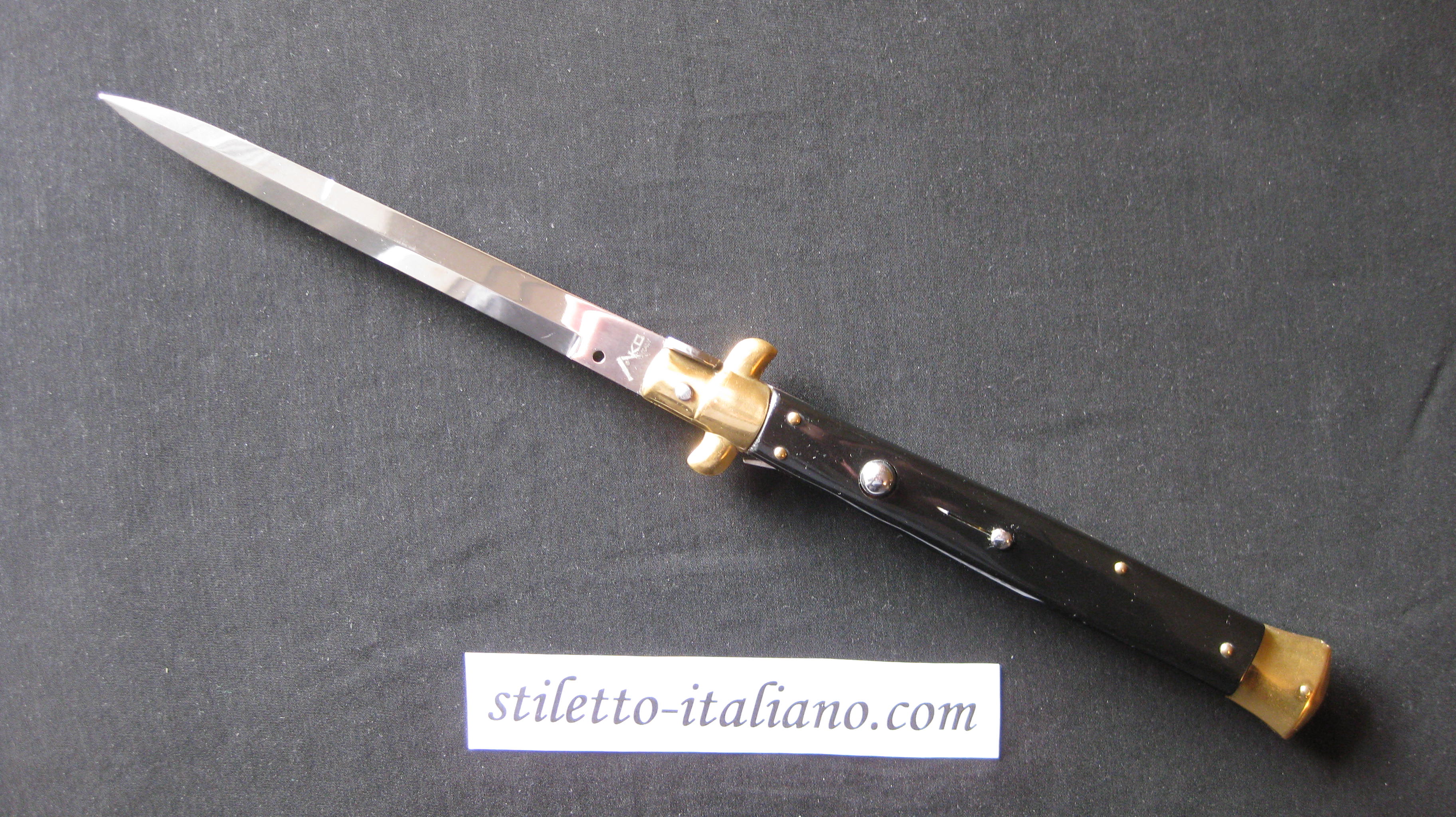 Stiletto 13 Bayonet Black plastic AKC