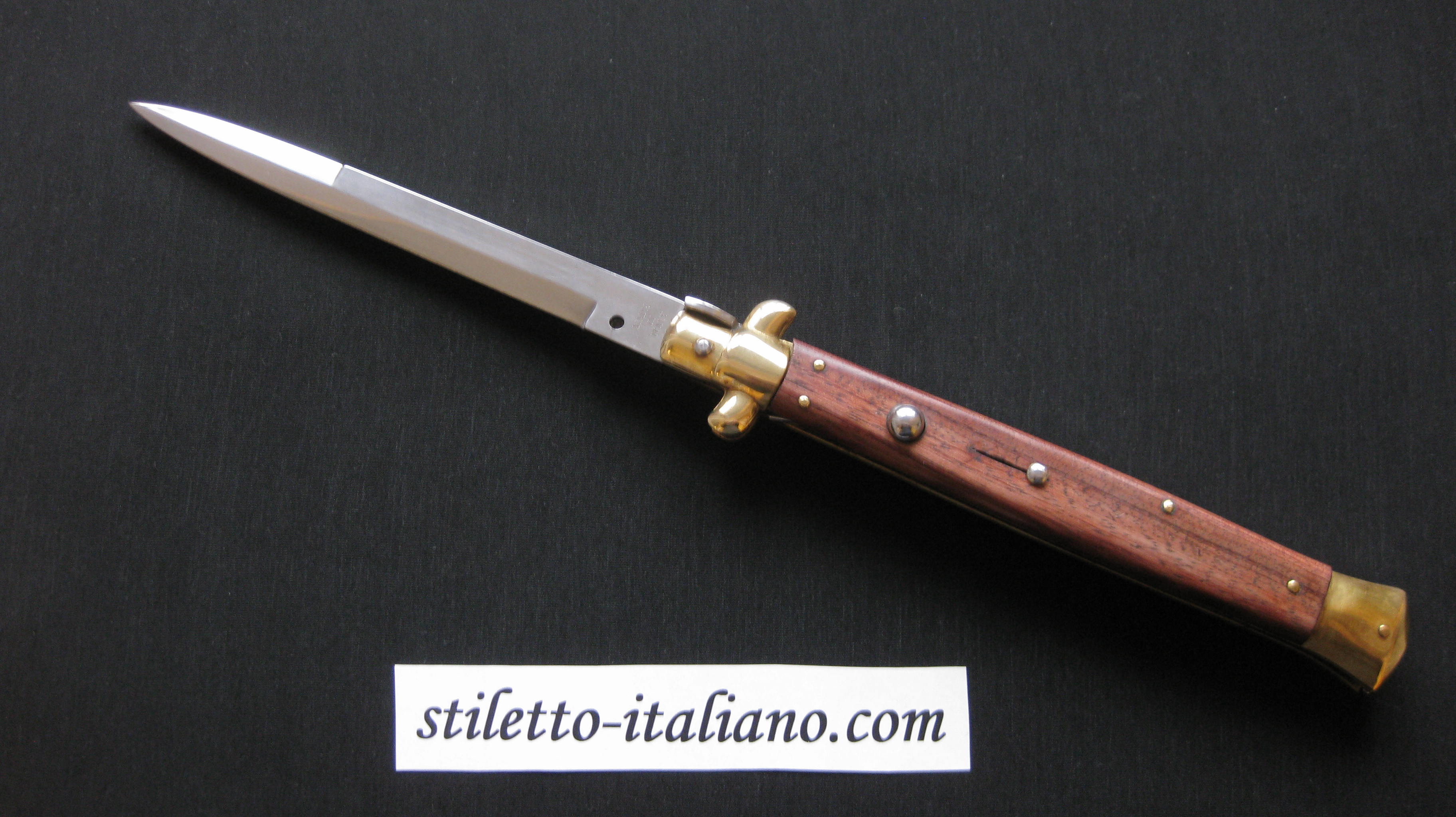 Stiletto 13 Bayonet Palisander wood AKC