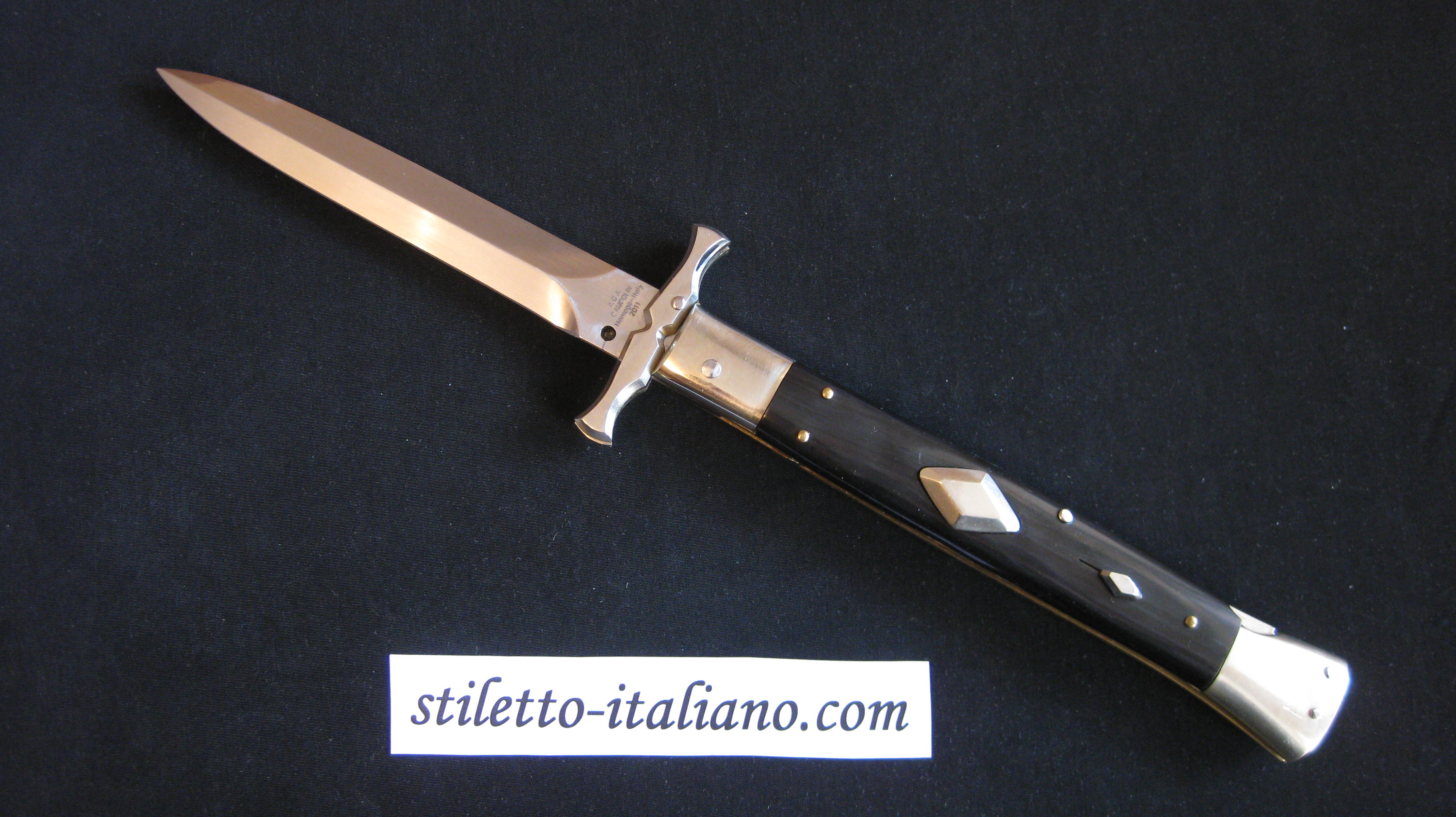 Stiletto 13 Swinguard Batwing Dagger Dark horn Diamond AGA Campolin