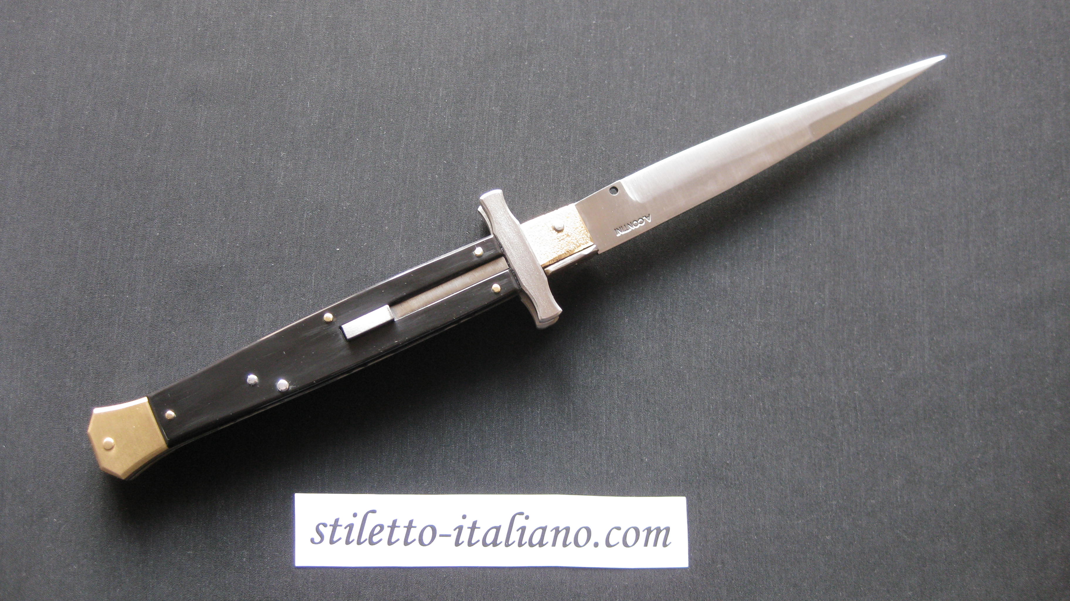 Stiletto 13 Bayonet Buffalo Horn Antonio Contini