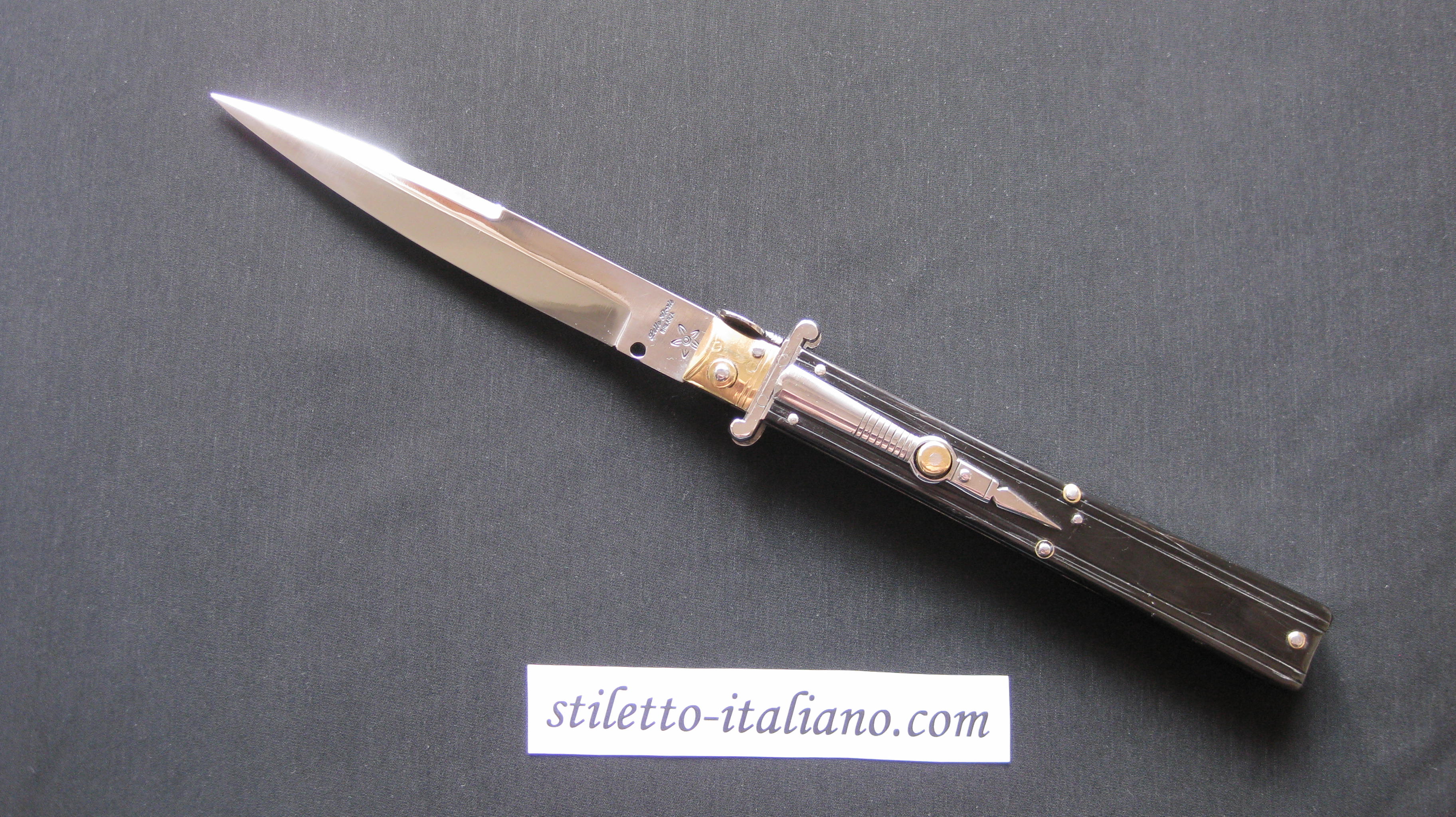 Stiletto 14 Molise Prioletta Bayonet Buffalo Horn Lelle Floris