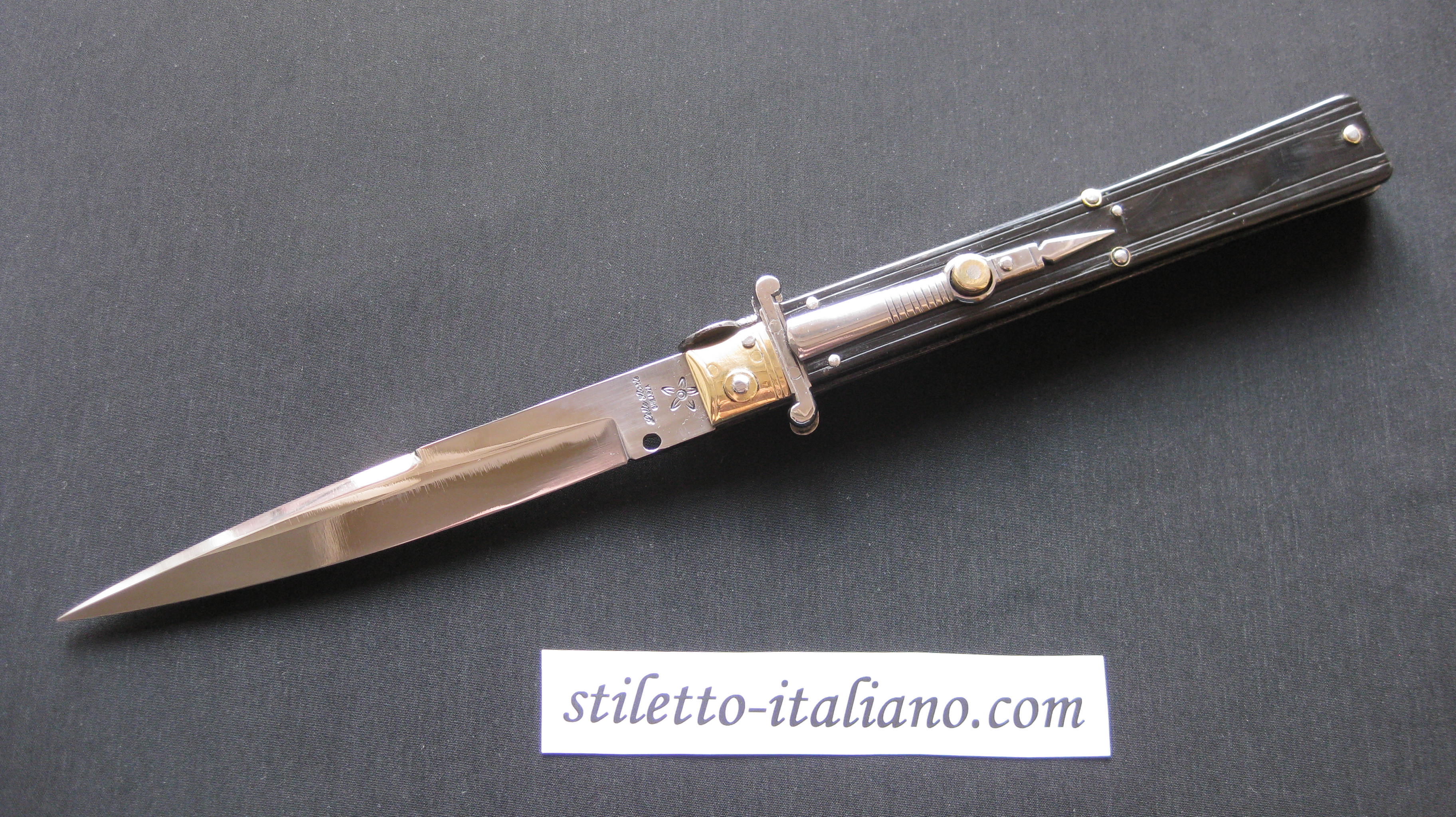 Stiletto 14 Molise Prioletta Bayonet Buffalo Horn Lelle Floris