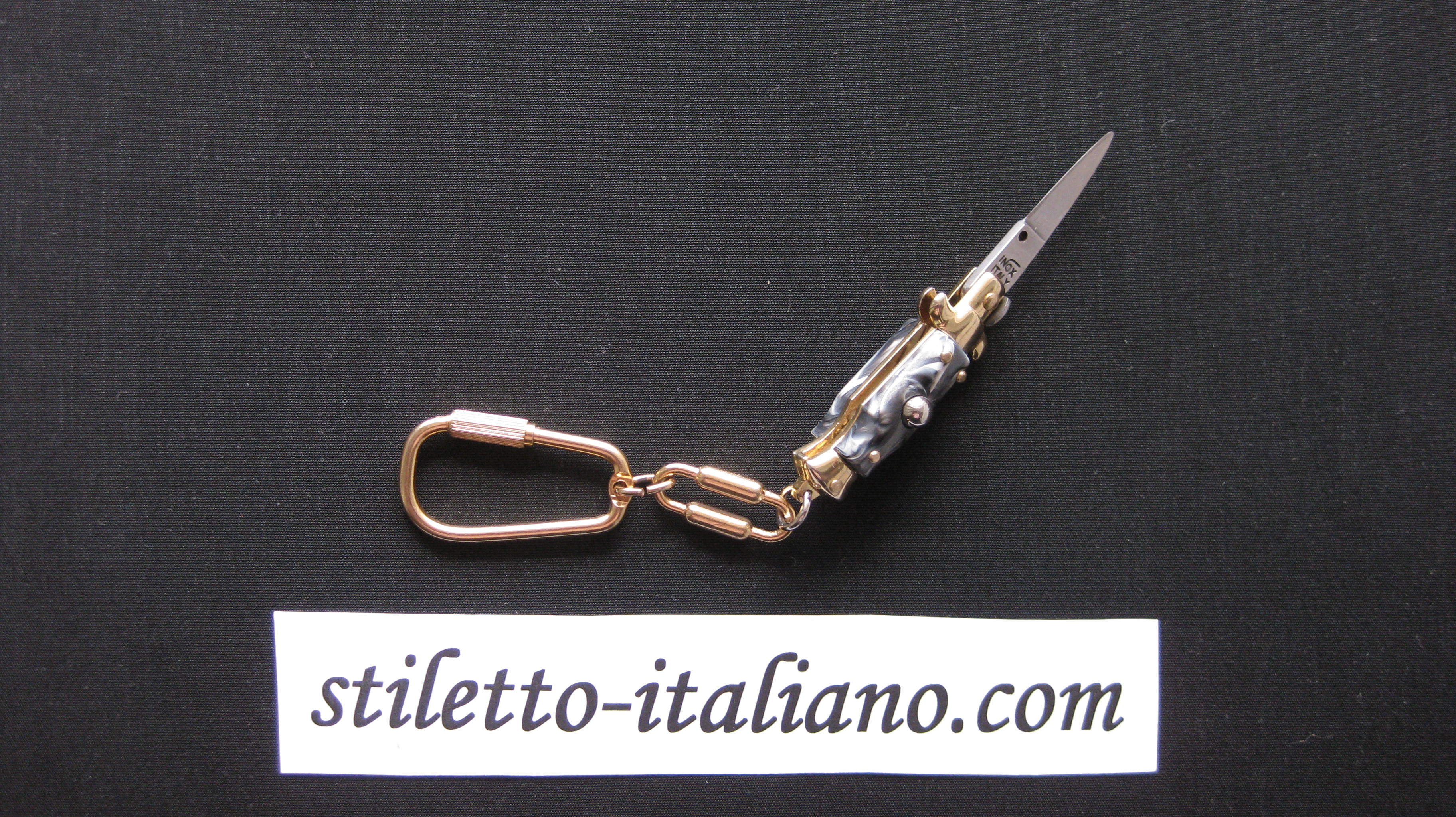 Stiletto 2,75 Keychain Miniature Plain Dark horn Golden plated AKC