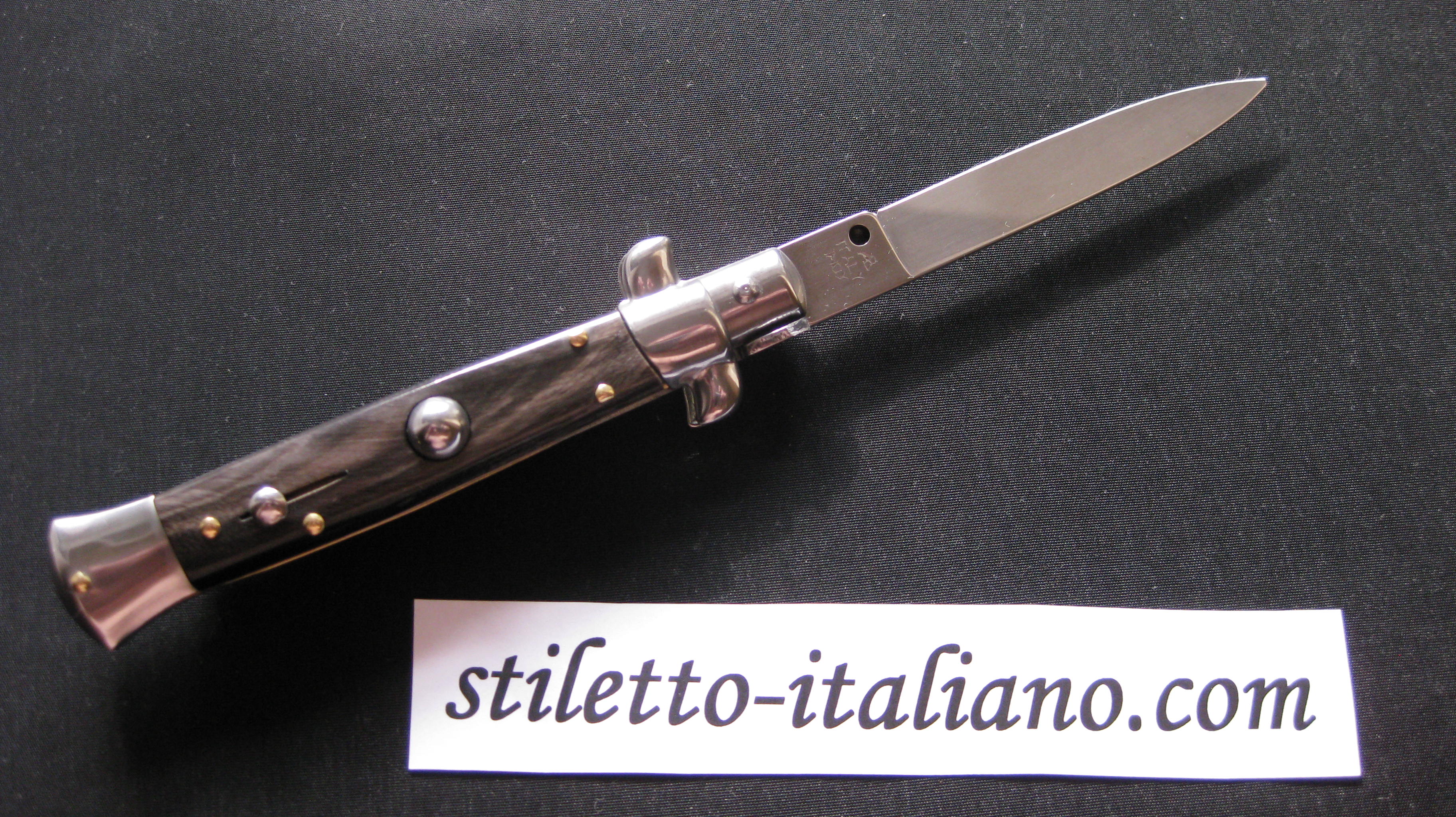 Stiletto 9 Plain Dark Horn Armando Beltrame