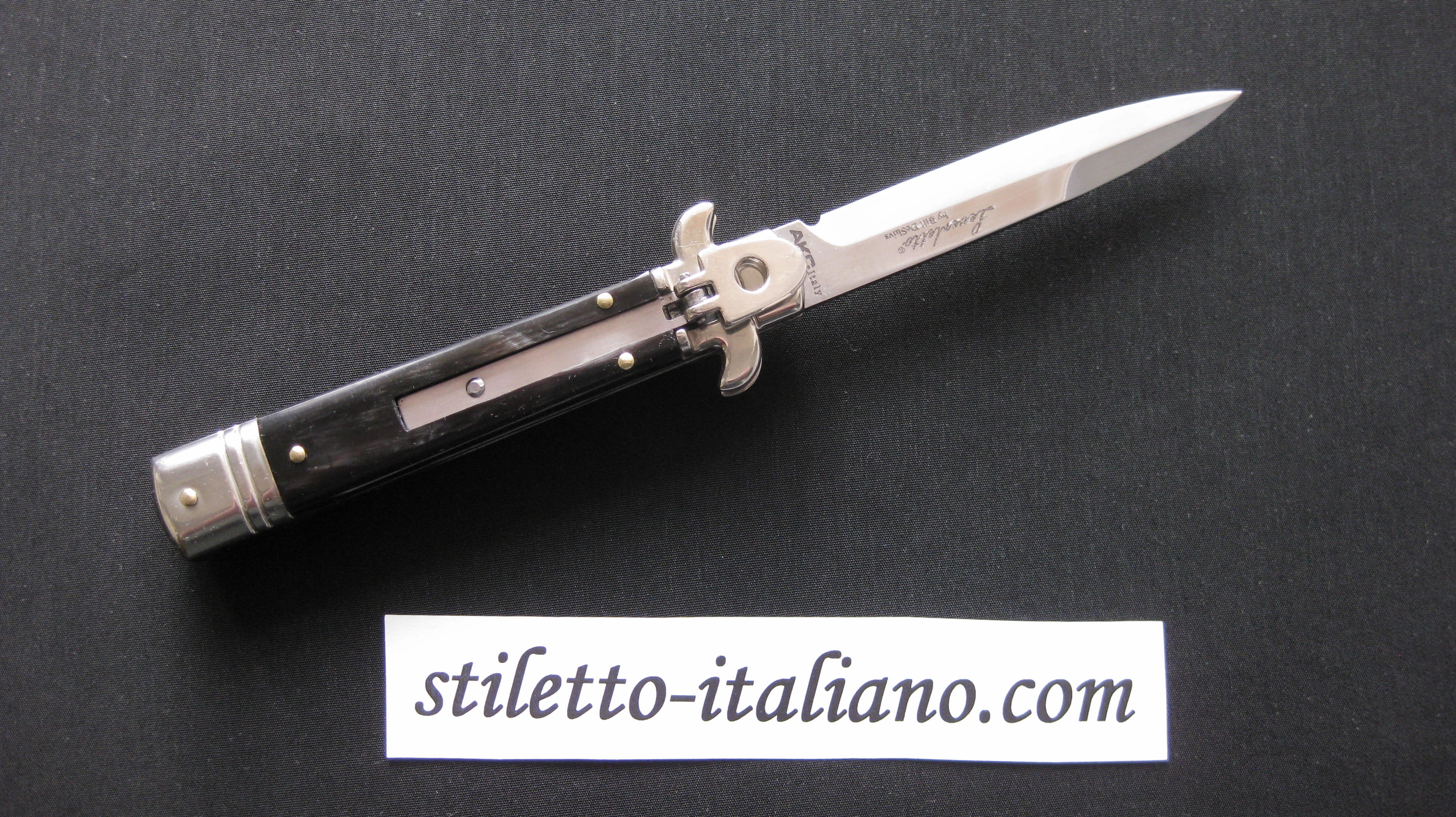 Stiletto 9 Leverletto Bayonet Brazilian horn AKC by Bill DeShivs