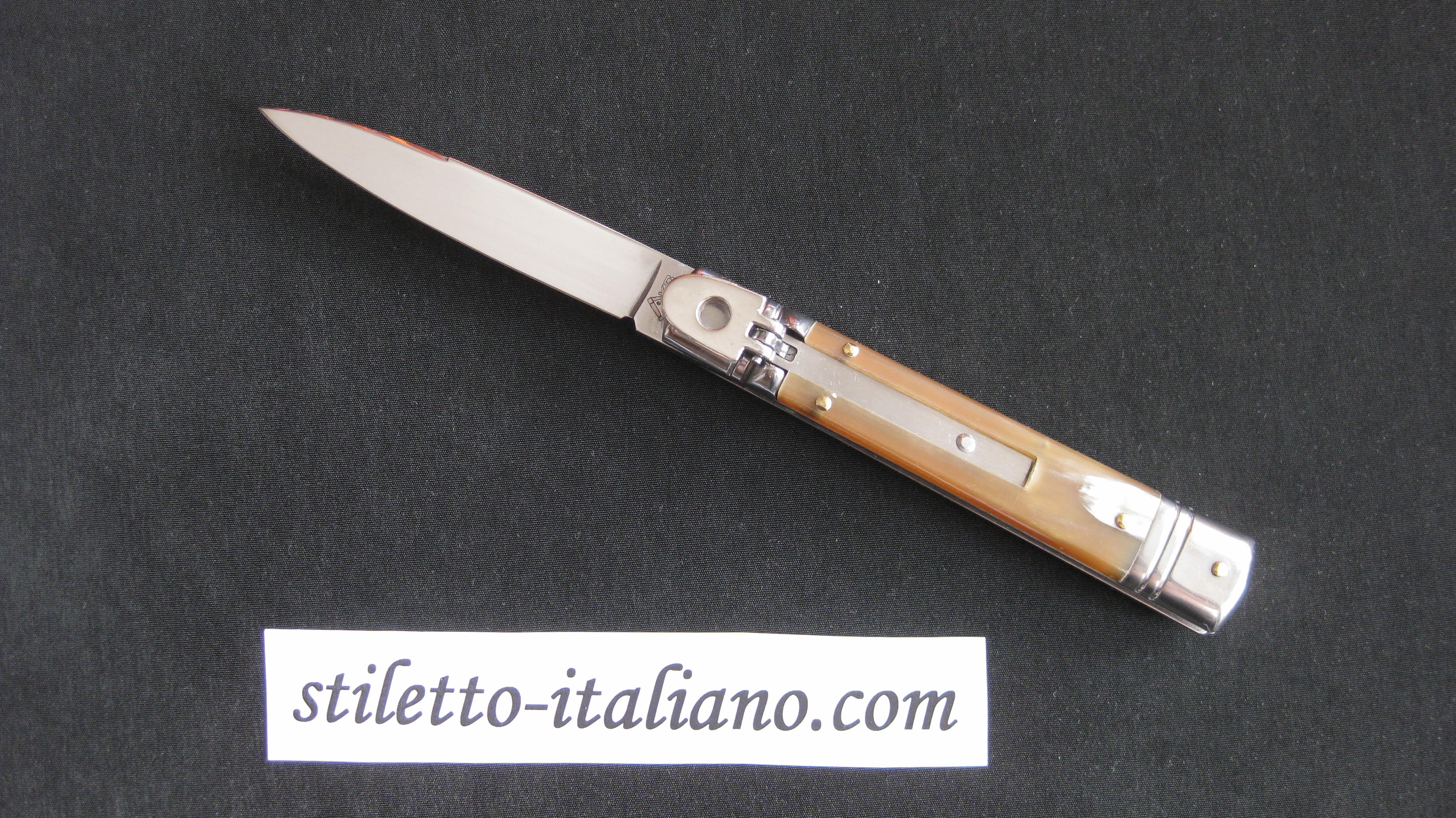 Stiletto 8 Slim Leverletto Plain Honey horn AKC