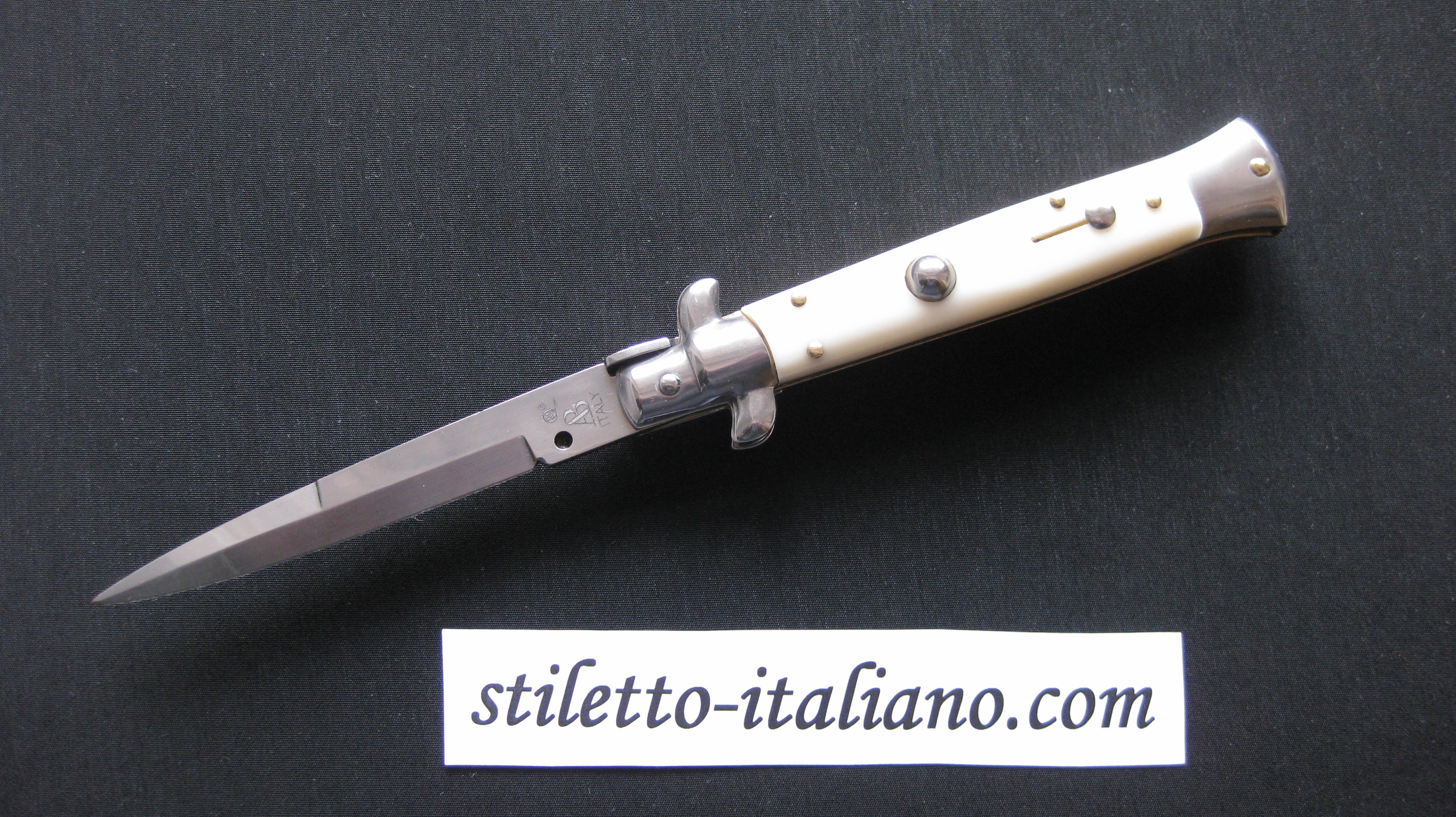 Stiletto 9 Bayonet stiletto Imitation Ivory Armando Beltrame