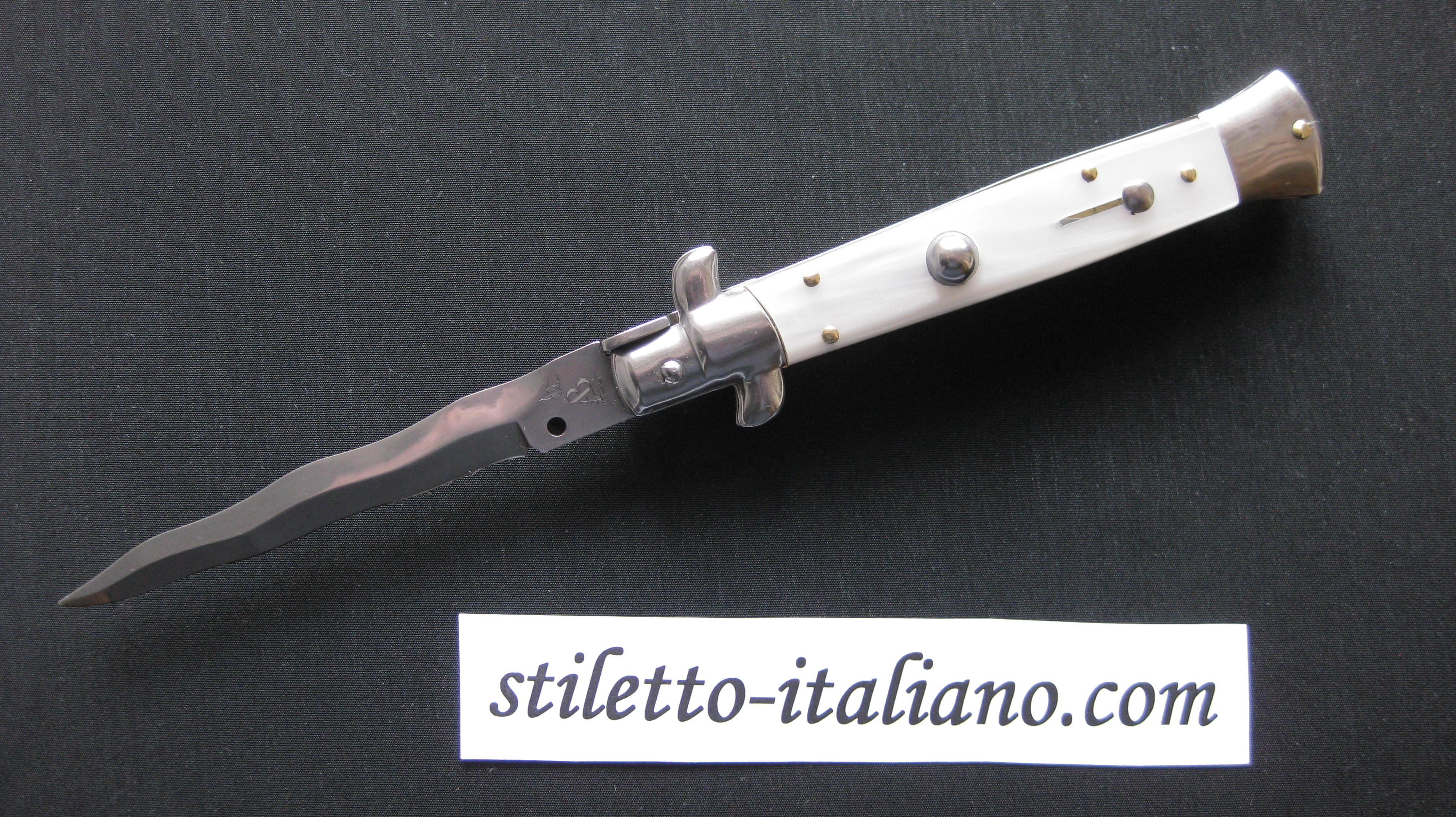 Stiletto 9 Kris stiletto Imitation Pearl Armando Beltrame