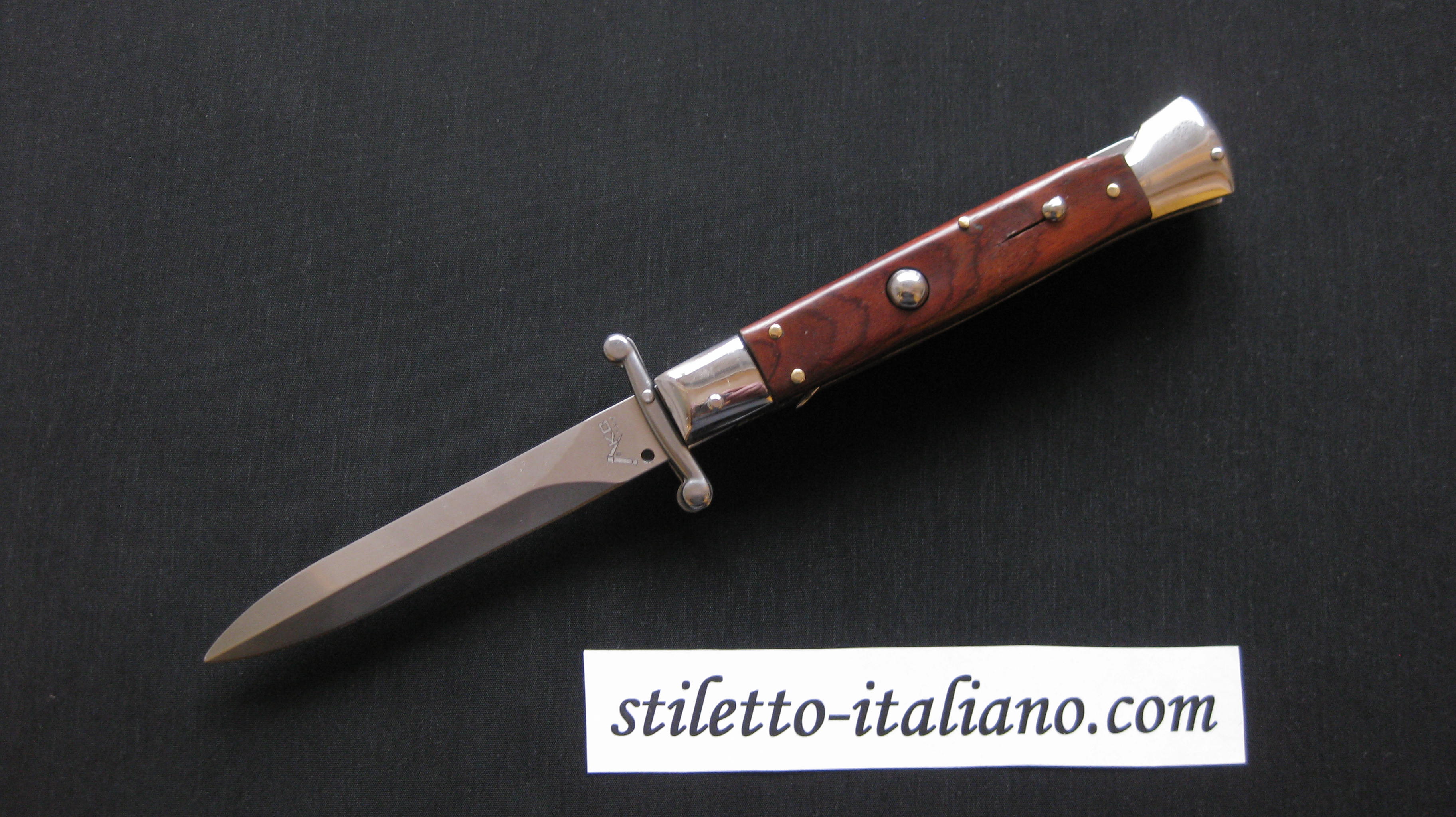 Stiletto 9 Swinguard Dagger Cocobolo wood AKC