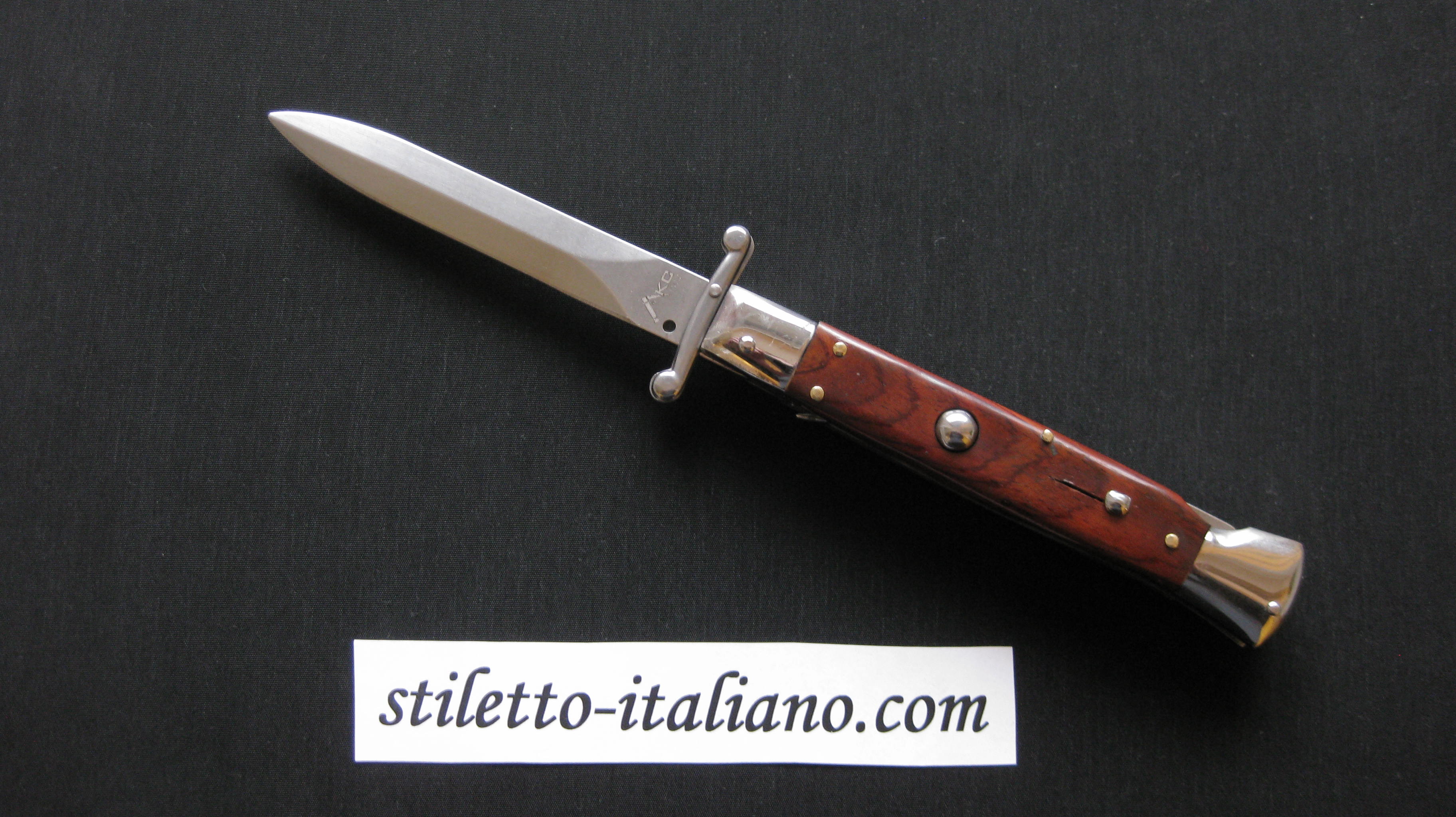 Stiletto 9 Swinguard Dagger Cocobolo wood AKC