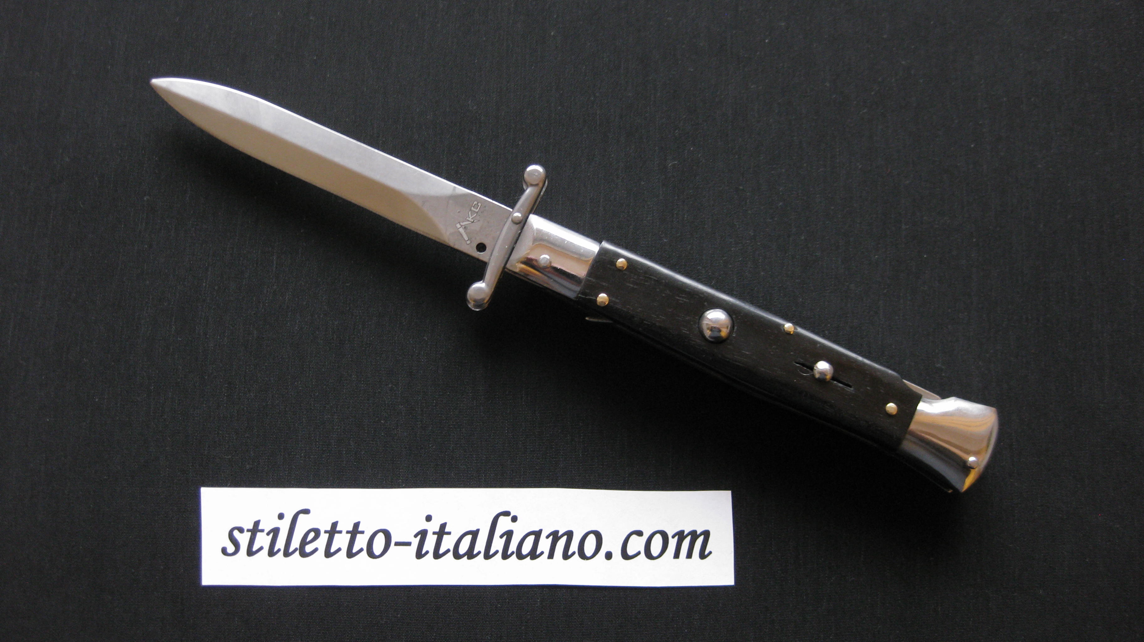 Stiletto 9 Swinguard Dagger Ebony wood AKC