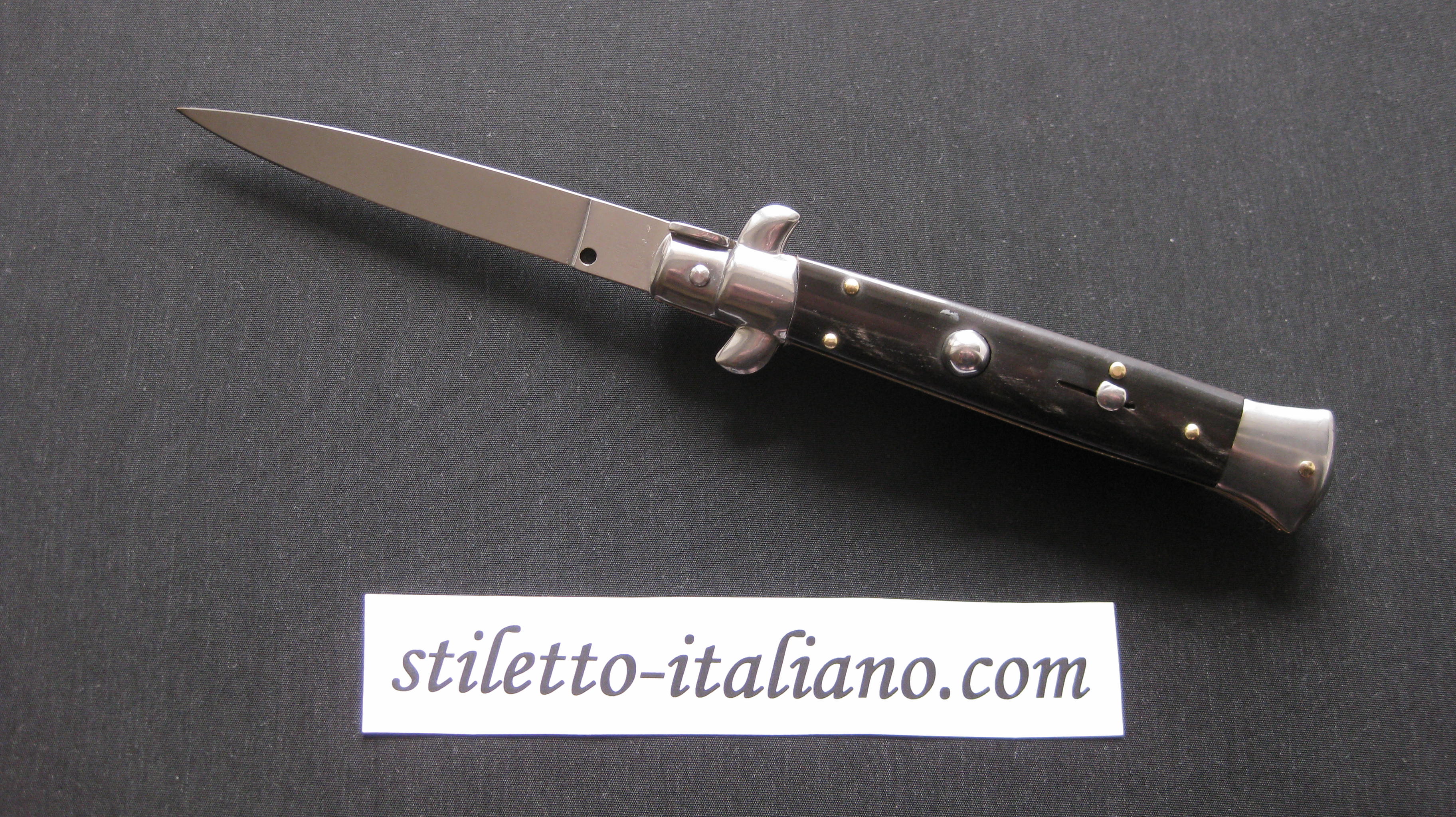 Stiletto 9 Plain stiletto Buffalo horn Frank Beltrame