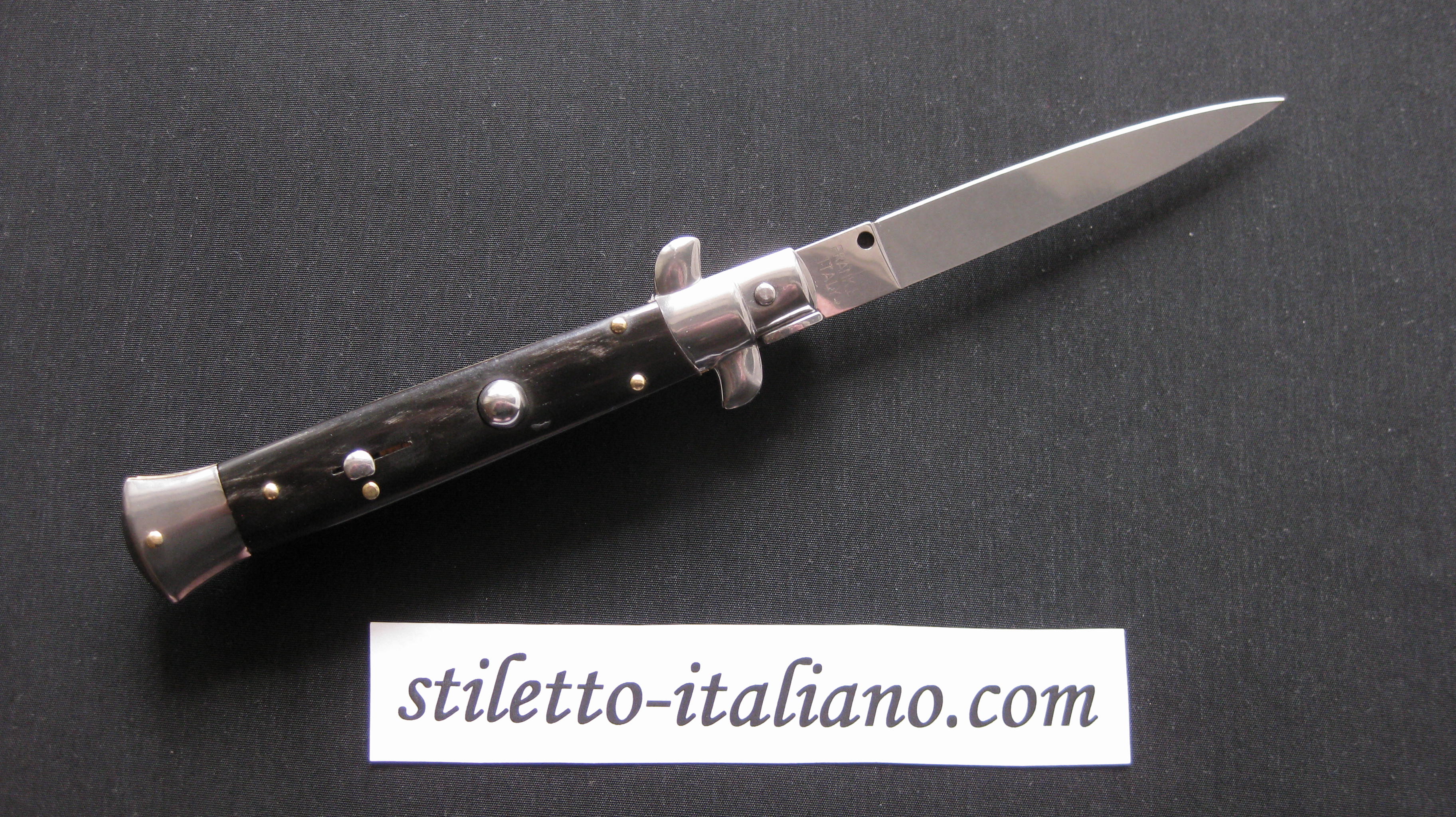 Stiletto 9 Plain stiletto Buffalo horn Frank Beltrame